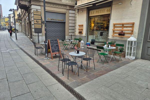 Azienda in vendita: BAR VENDITA CENTRO SEREGNO ZONA PEDONALE a Seregno - Bar - Immagine principale