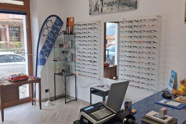 Azienda in vendita: Ottica in provincia di Torino con laboratorio e sala refrazione a Villar Perosa - Ottica - Immagine principale