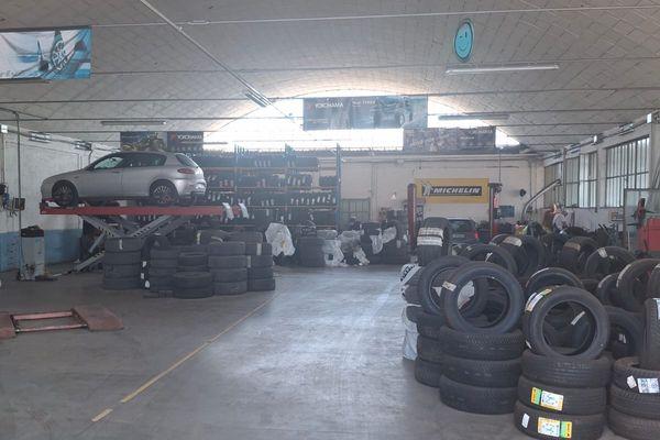 Azienda in vendita: Attività di gommista e officina meccanica a Poggibonsi - Officine Meccaniche - Immagine principale