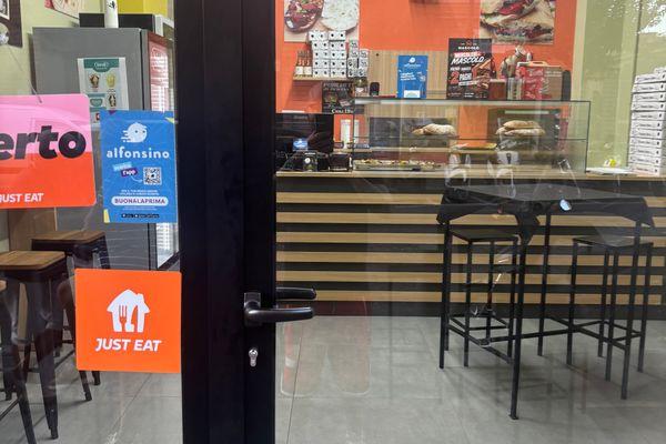 Azienda in vendita: Cedesi Attivita' di Street food a Portici - Ristoranti - Immagine principale