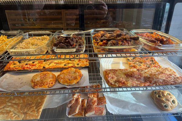 Azienda in vendita: 🔥 CEDESI ATTIVITÀ DI PANIFICIO, PASTICCERIA E TAVOLA CALDA (PC) a Piacenza - Panetterie - Immagine principale