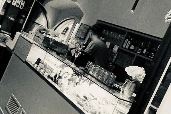 Azienda in vendita: Bar e somministrazione piatti caldi, freddi e panini ed enoteca. a Pienza - Bar - Immagine principale