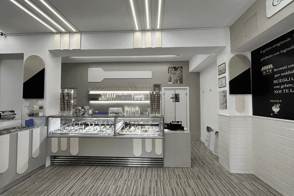 Azienda in vendita: Vendesi Bar/Gelateria con clientela fidelizzata a Follonica a Follonica - Gelaterie - Immagine principale