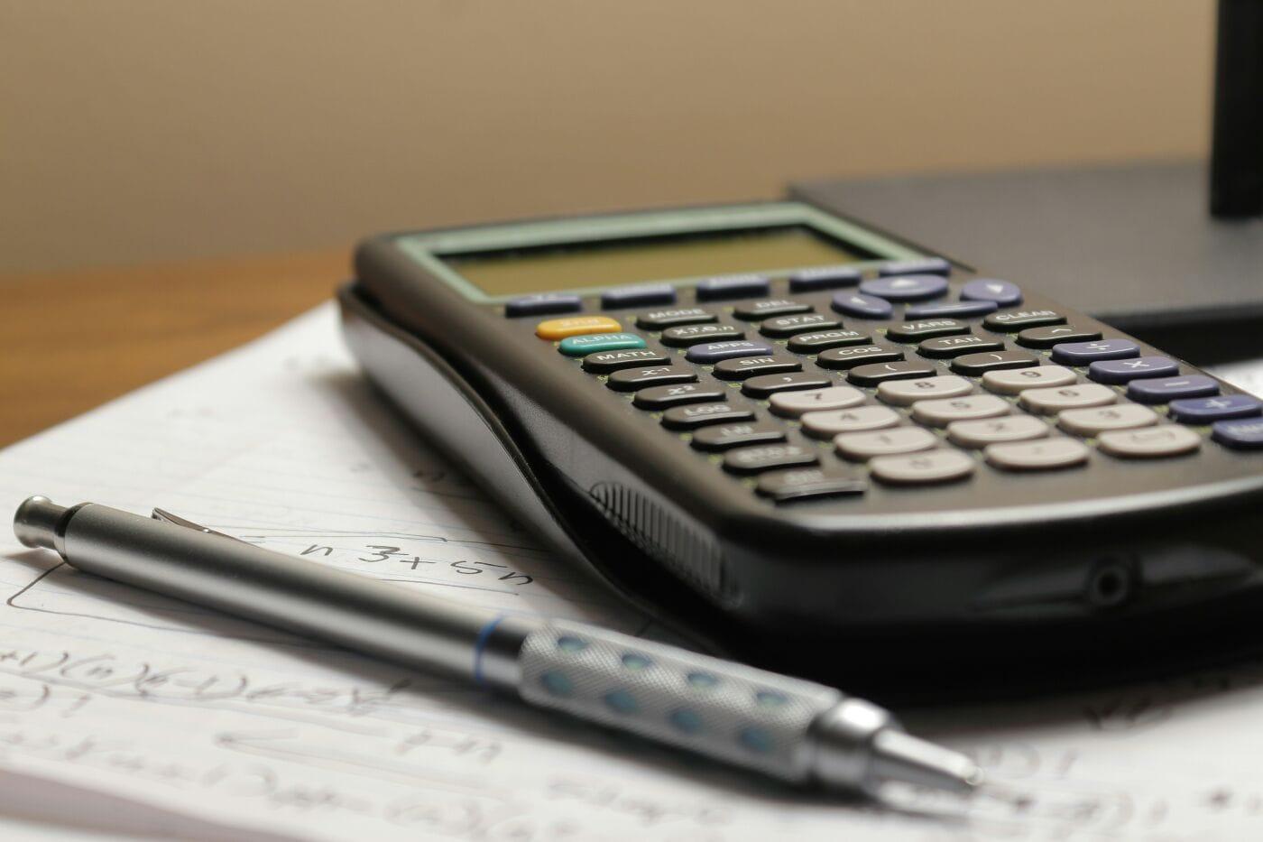 Quanto costa vendere un'azienda: la guida completa ai costi 2025